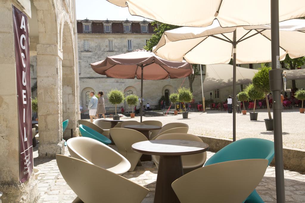 Les Chambres De L'Abbaye Saintes Exterior foto